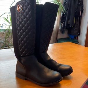 Michael Kors girl’s boots. Size 4/Women’s size 6